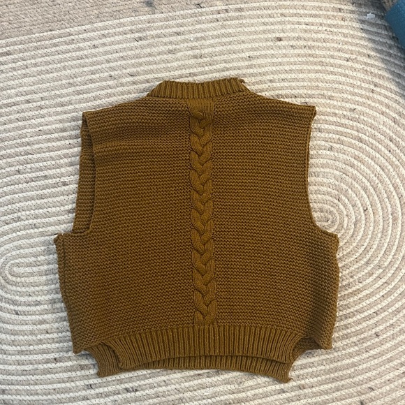 Anthropologie Ochre mustard yellow oversized cable knit sweater vest EUC - Picture 3 of 4